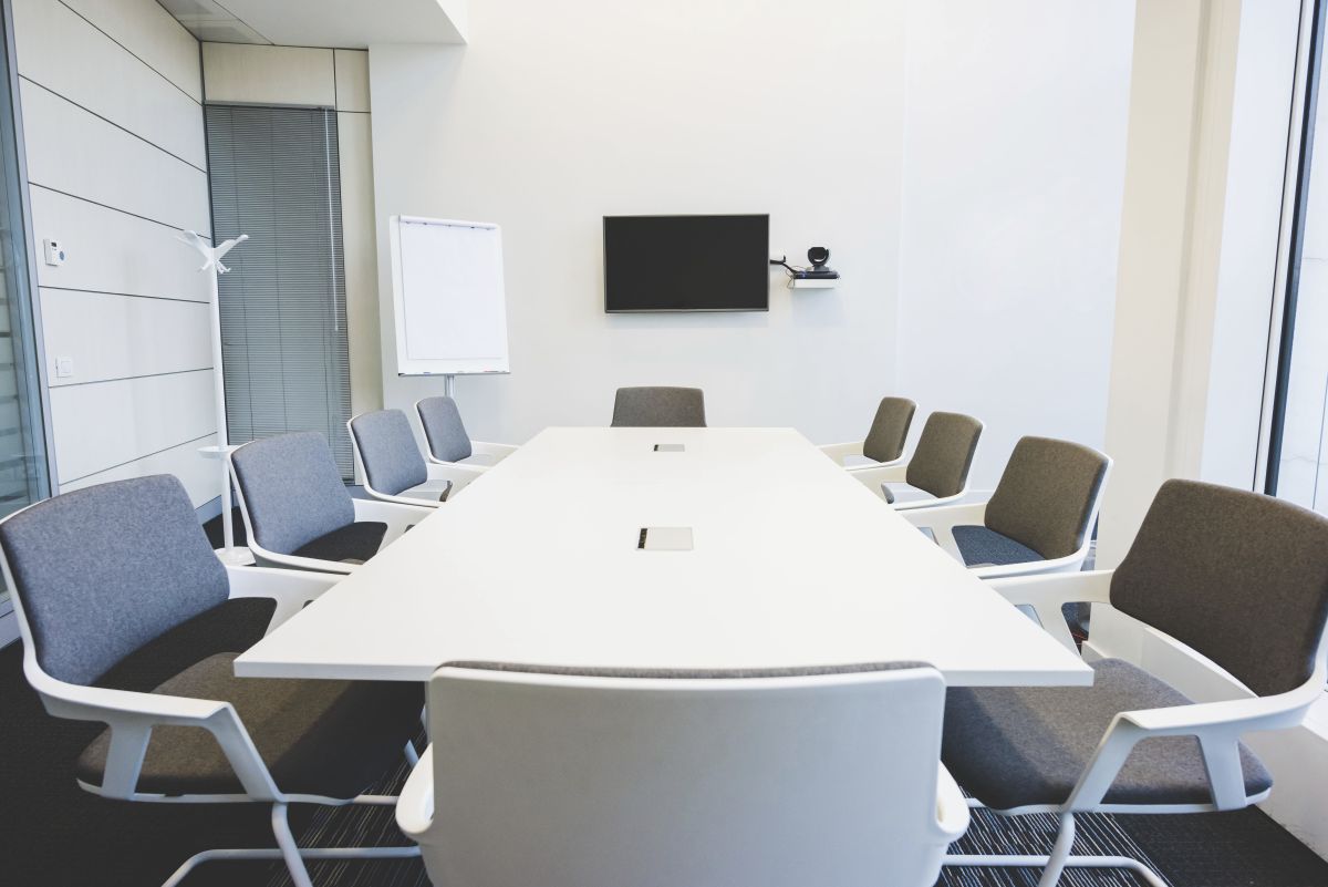 Conference & Meeting Furniture